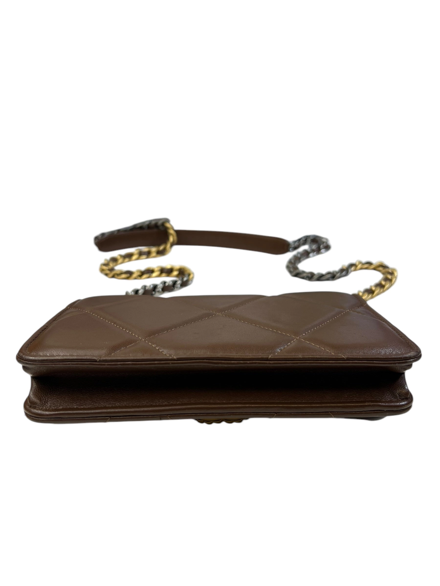 Crossbody Luxury Designer By Chanel, Size: Small