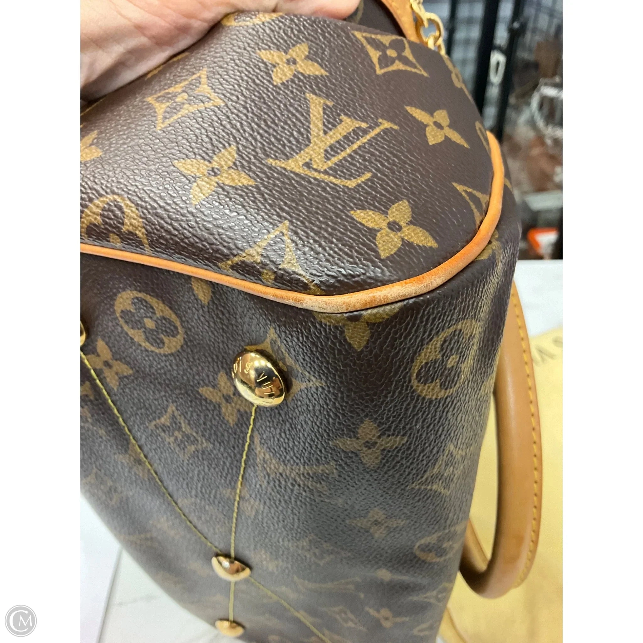 Handbag Luxury Designer By Louis Vuitton, Size: Small