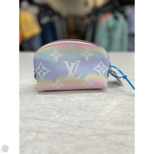 Makeup Bag Luxury Designer By Louis Vuitton, Size: Small