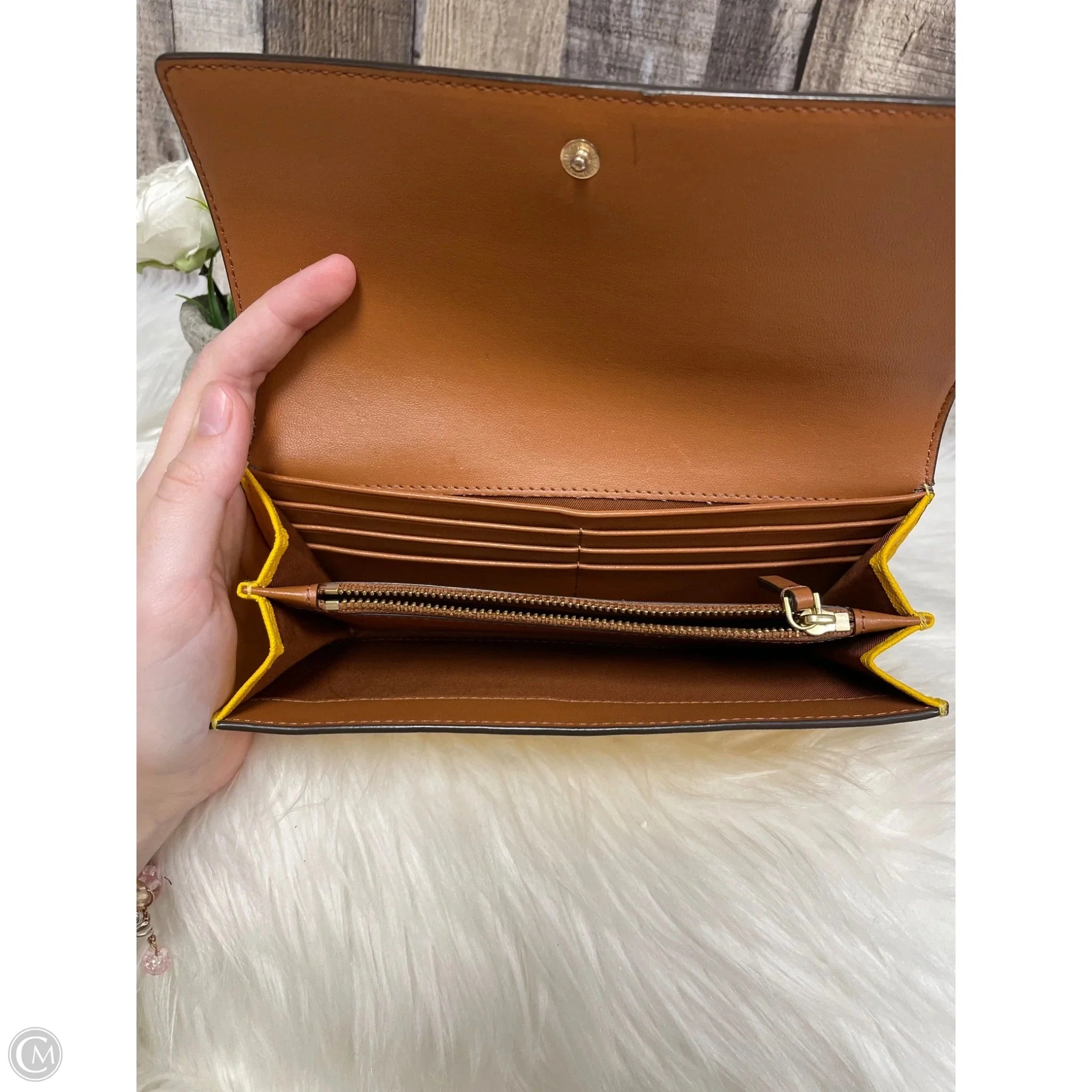 Wallet Designer By Tory Burch, Size: Large