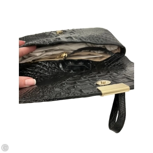 Wristlet Designer By Brahmin, Size: Large